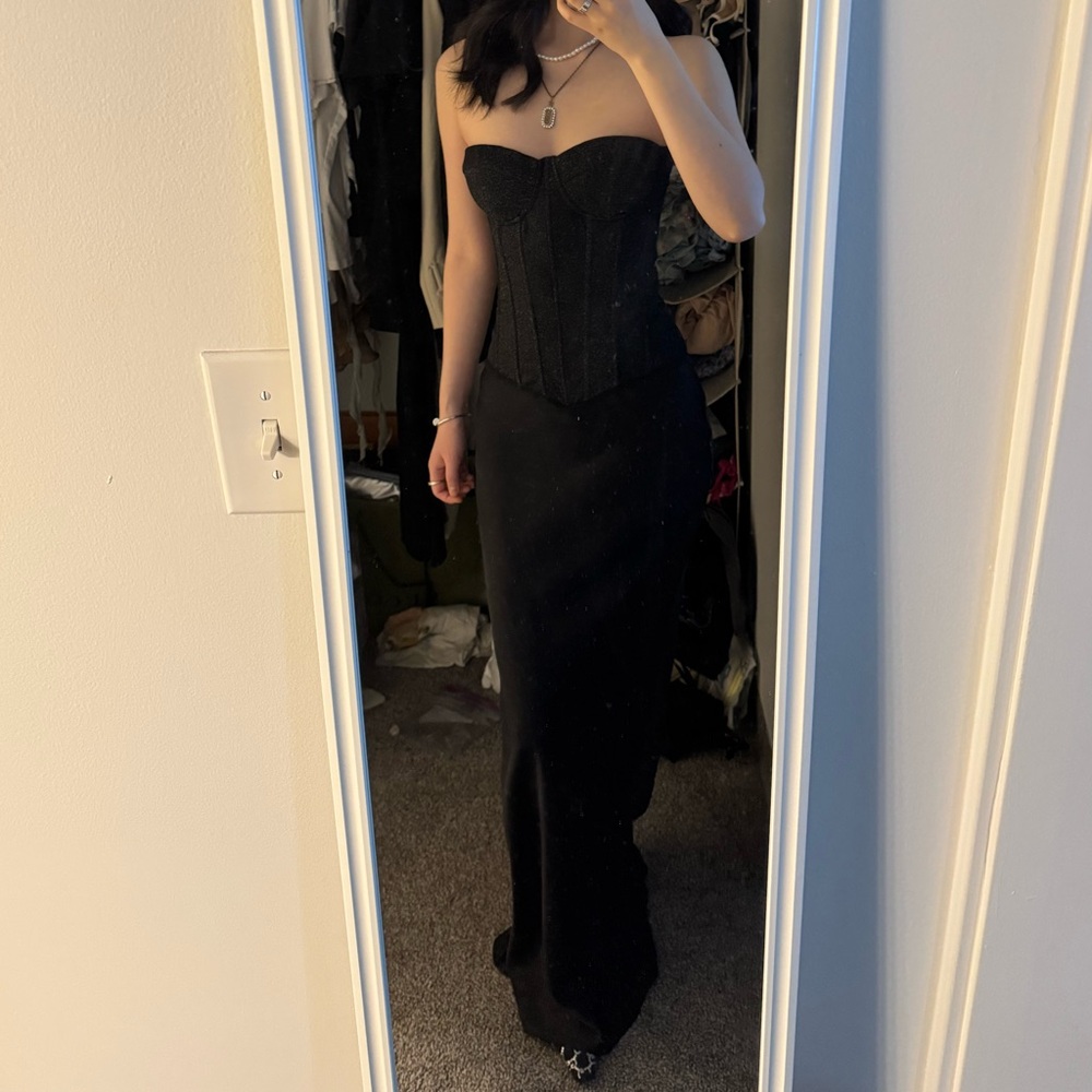 Elegant Black Strapless Dress Set